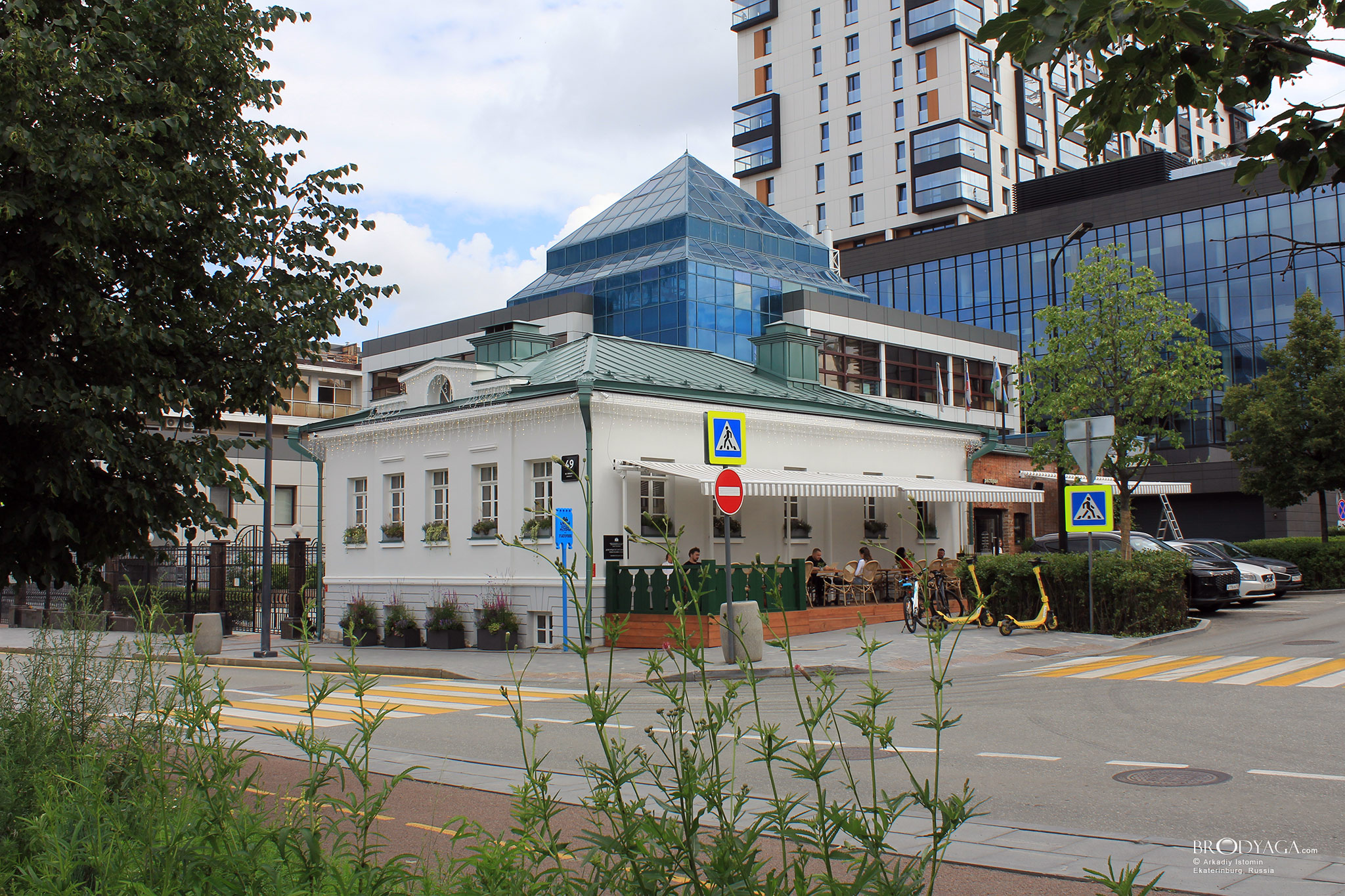 Дом купца Сапожникова П.Я., Максима Горького 49, Екатеринбург (Ekaterinburg)